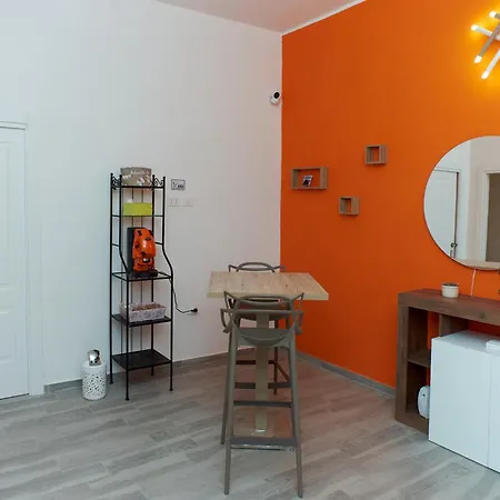 Sweet Moon Bed and Breakfast Νάπολη