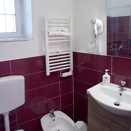 Sweet Moon Bed & Breakfast 4*